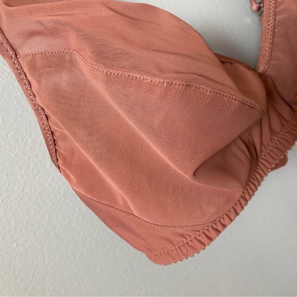 Fortnight Luna Plunge Bra size 32DD - Picture 6 of 6